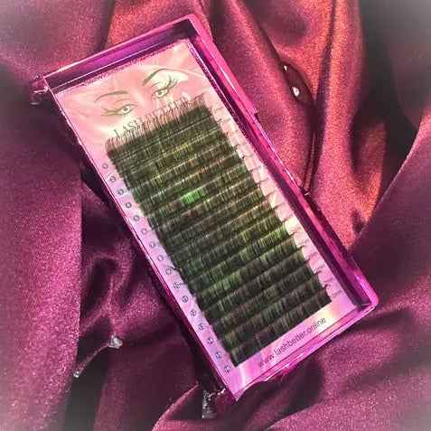 Black-Green Mix CC .05 Lash Extensions